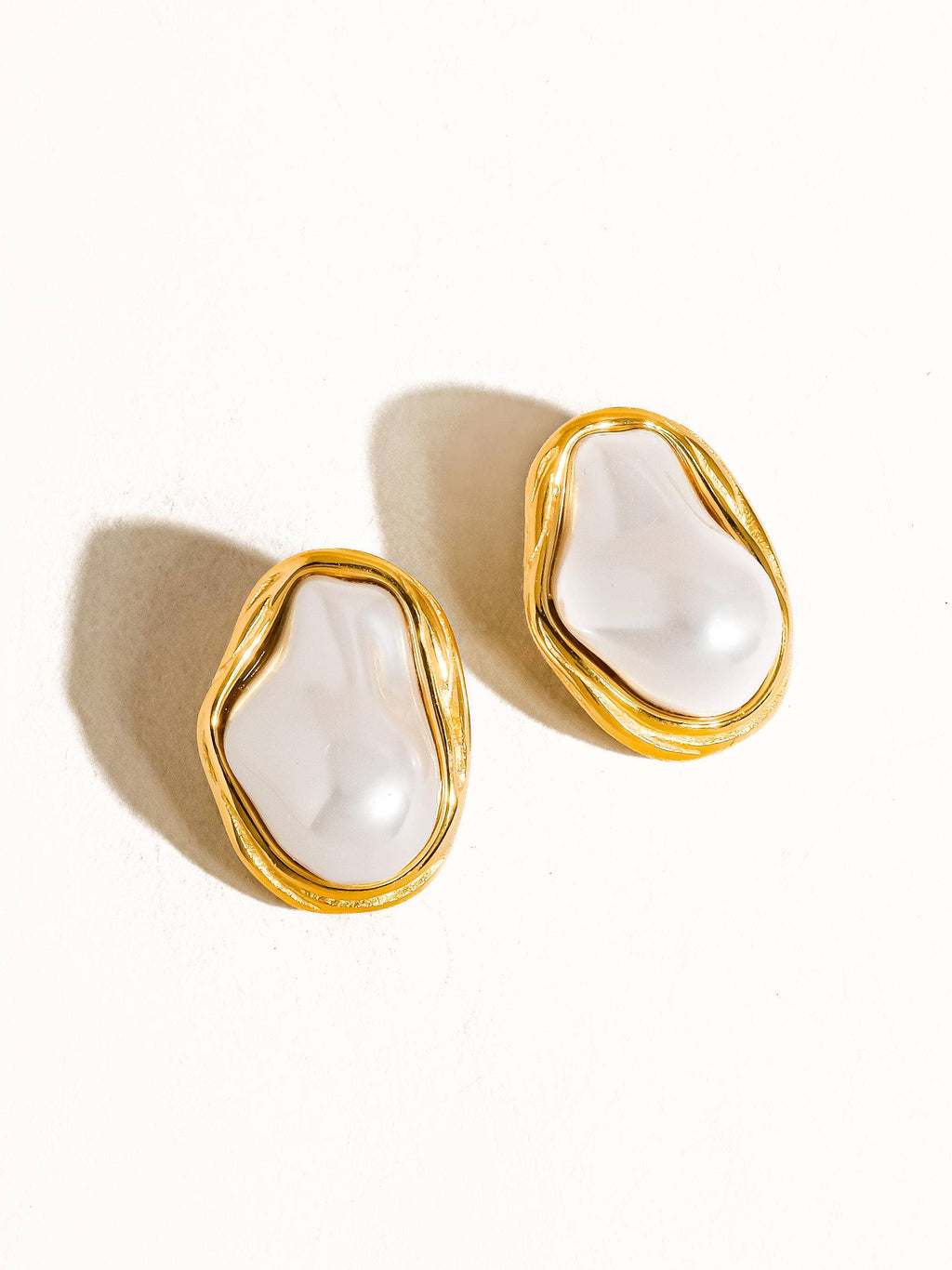 Romano Pearl Studs