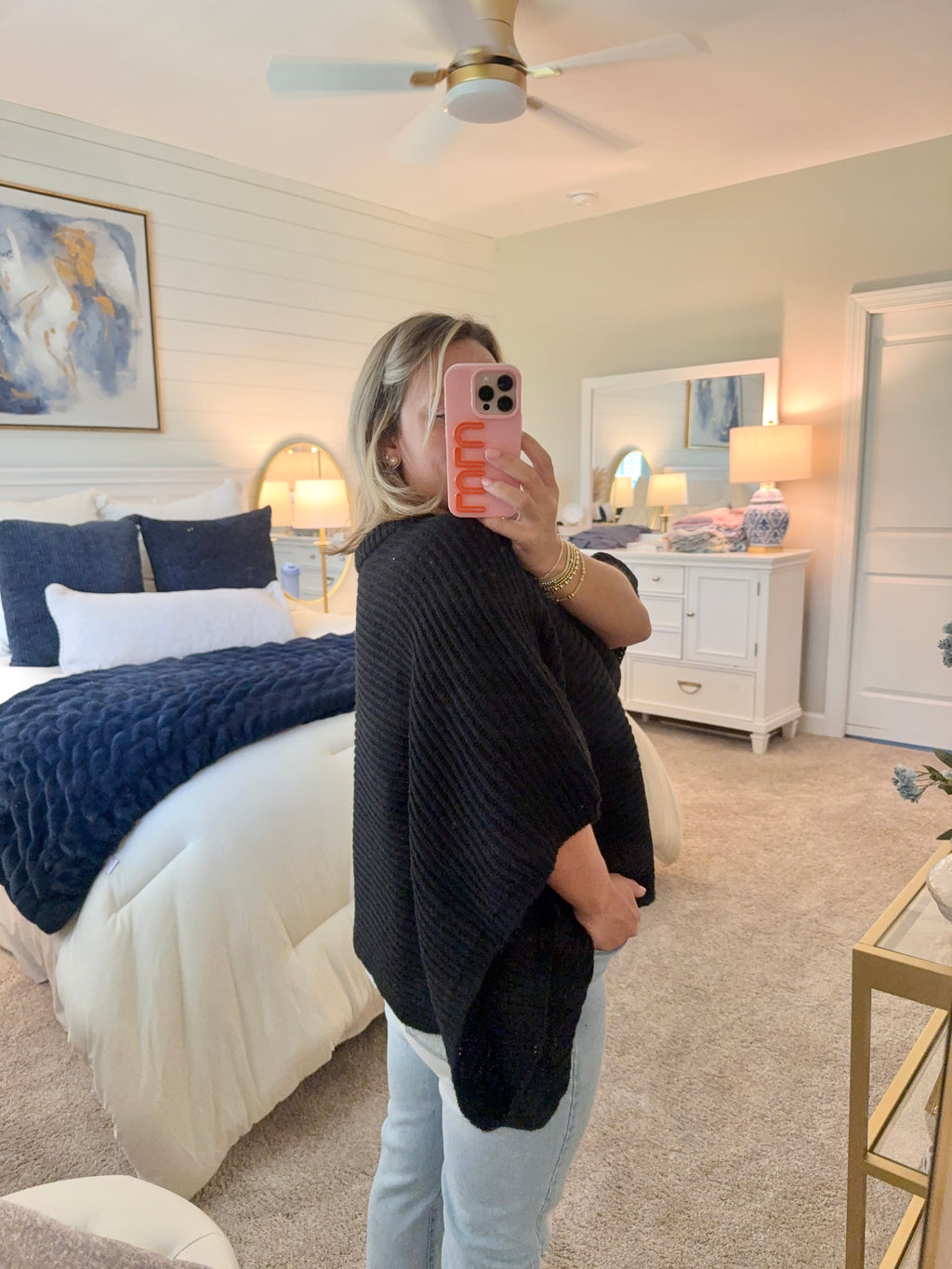 Michelle Poncho: Black