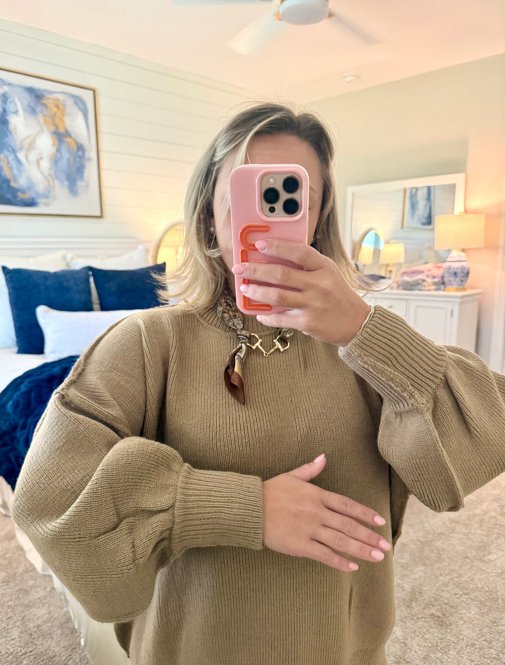 Nikki Pullover: Mocha