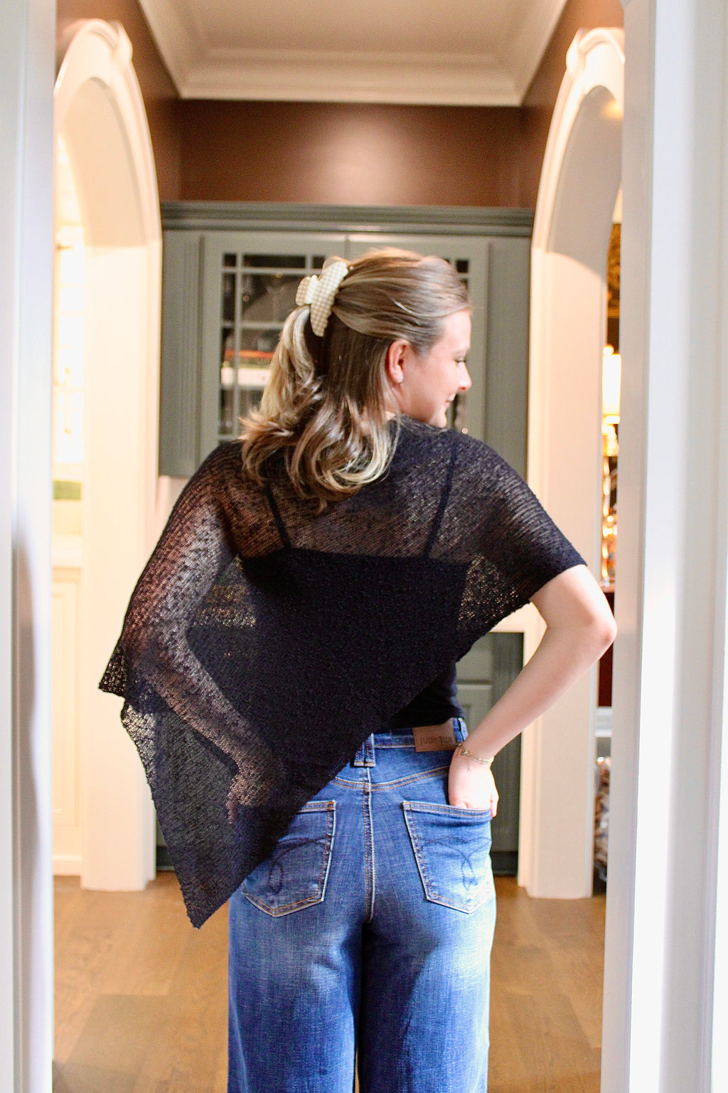Kure Poncho: Black