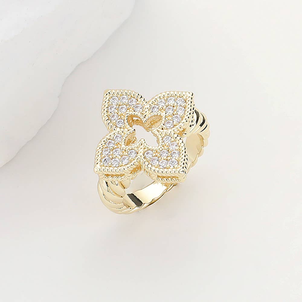 Rinestone Clover Ring